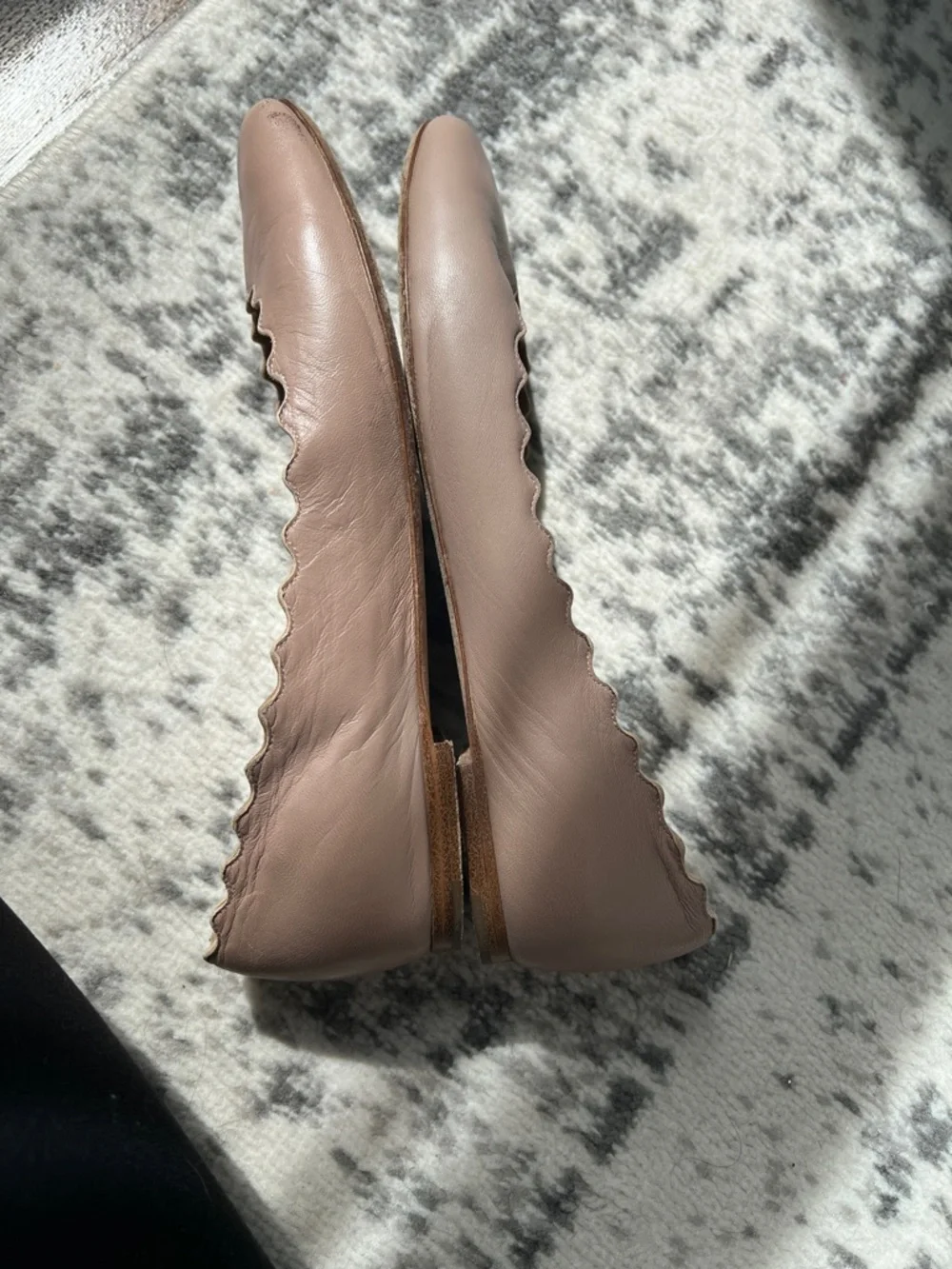 Chloe Scalloped Edge Flats in Dusty Pink